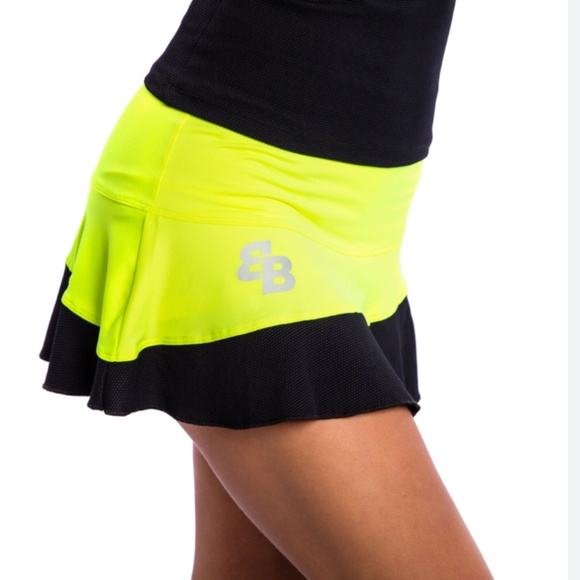NWT BB by  Belen Berbel Boston Women's Neon Yellow and Black Skirt.  CONT E - Picture 13 of 14